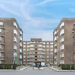 Grand Swiss Cottage Apartment